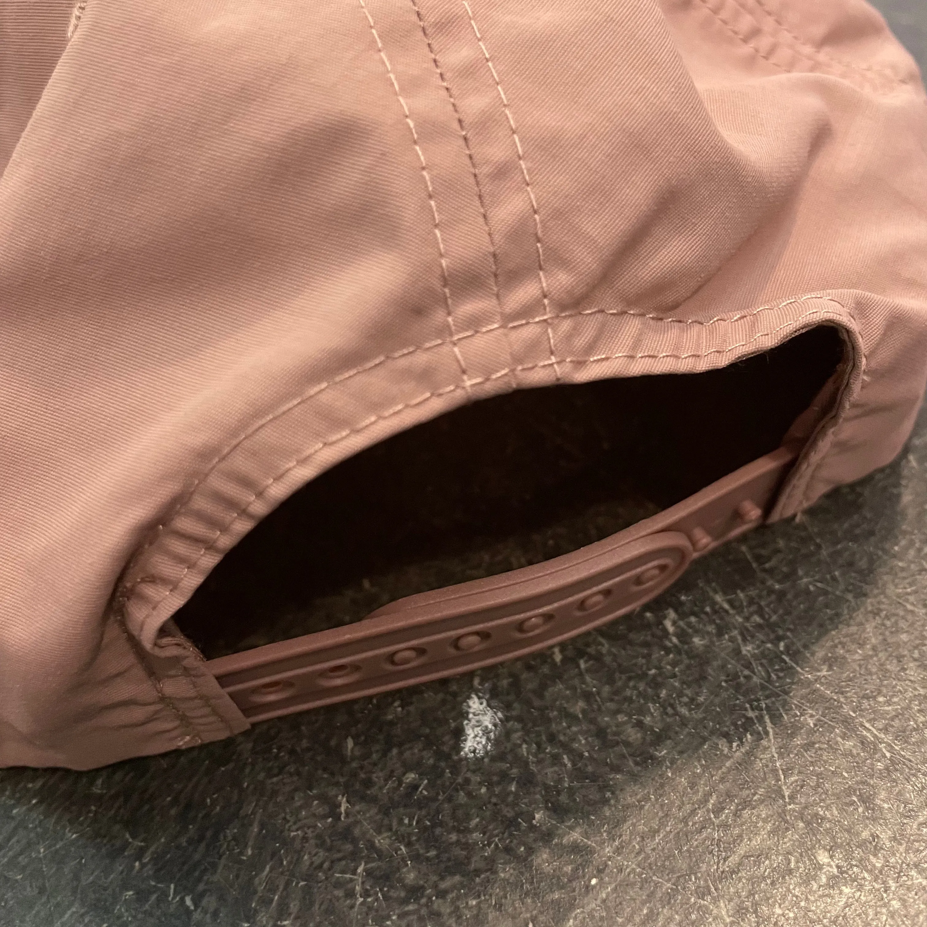 561 Hat Relaxed Nylon FSO Script Hazy Pink
