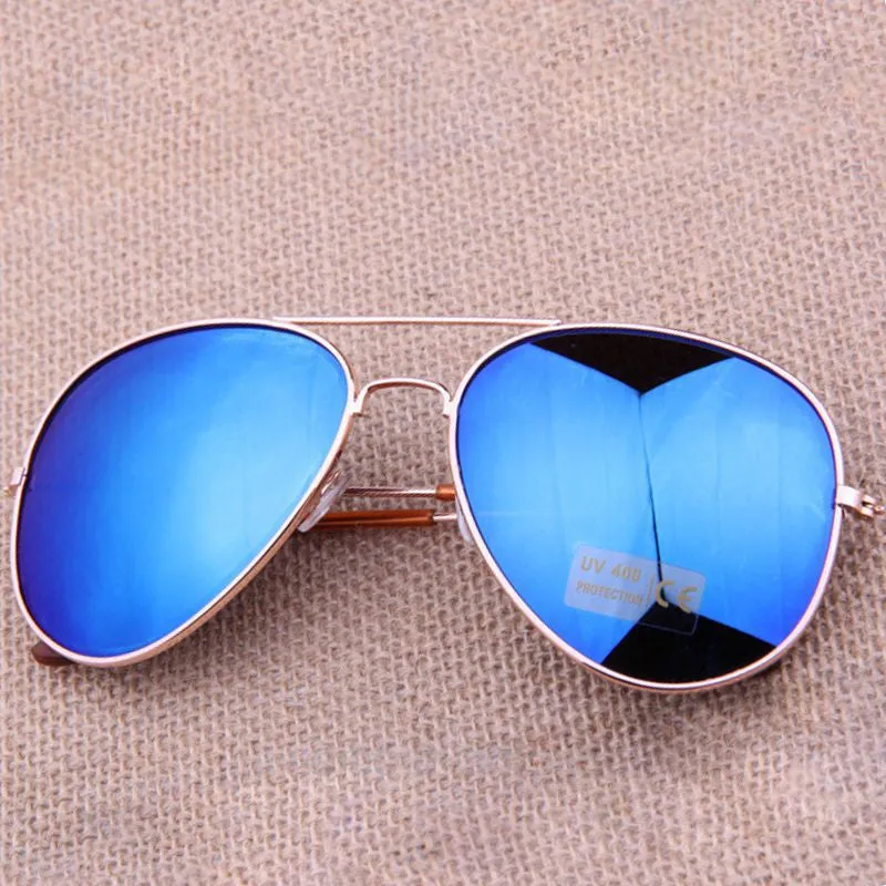 Gafas de sol Classic Sun glasses Vintage Metal frame Sunglasses Men Women Stylish Bat Mirror Eyewear
